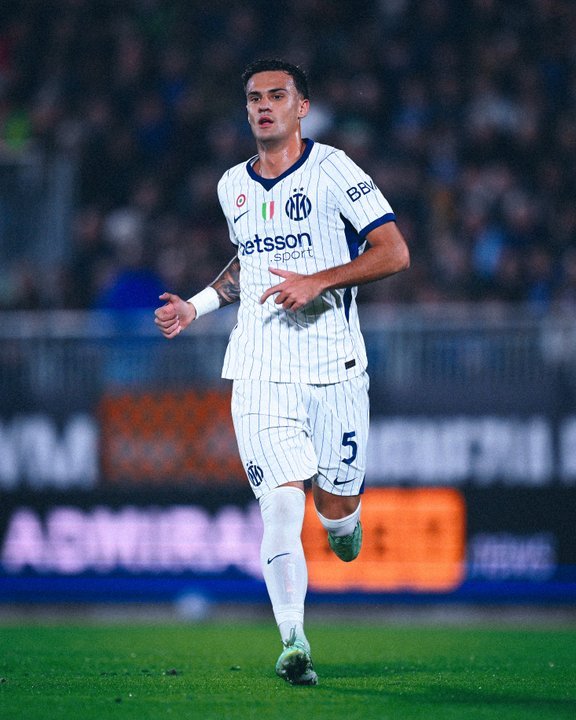 Triunfo como visitante del Inter para alcanzar la cima de la Serie A